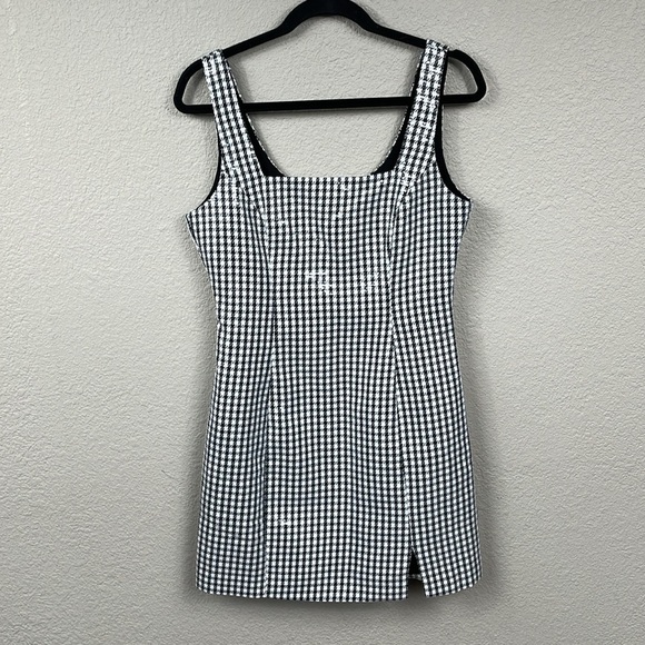 NWT WAYF Icon Sequin Gingham Mini Dress Sparkle Party NYE Square Neck Sz M - Picture 5 of 13